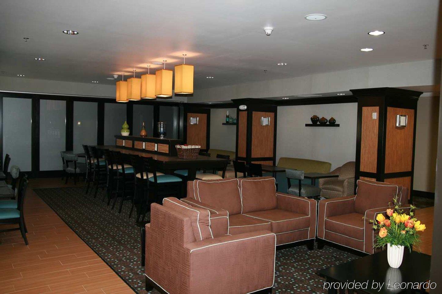 แฮมป์ตัน อินน์ ดิไฟแอนซ์ Defiance ร้านอาหาร รูปภาพ